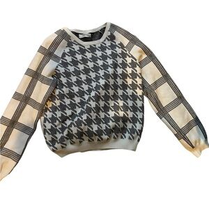 Anthropologie Black and White Sweater size: small